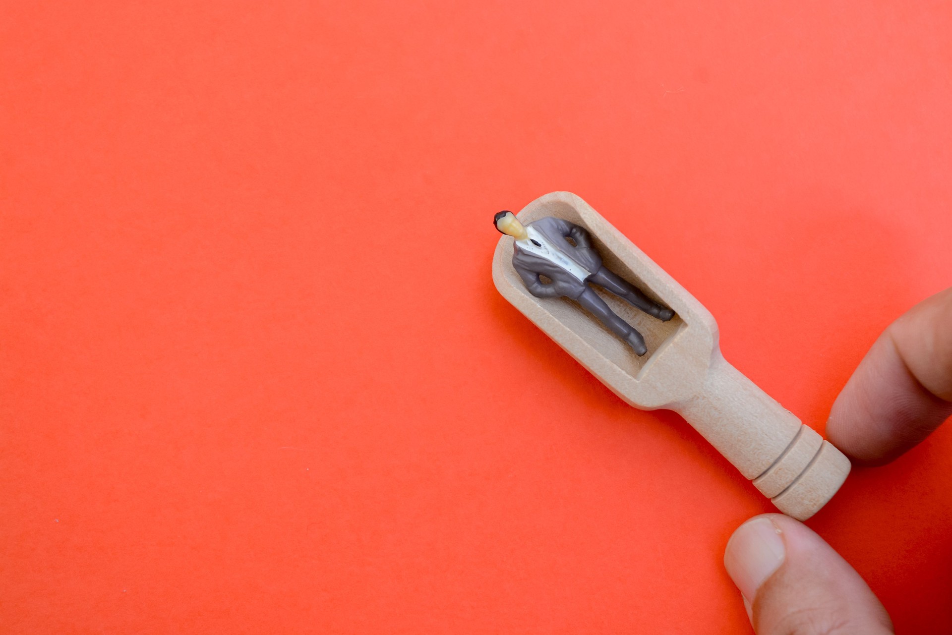 Exploring new job opportunities. Concept of human resource management and hiring. Job interviews and recruitment agencies.